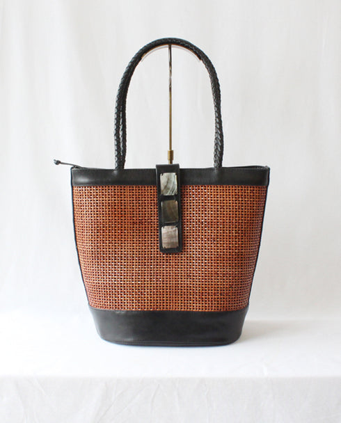 Cosmic Flap Rattan