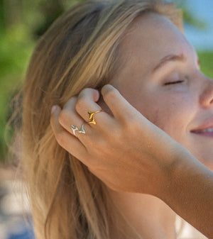 Whale Tail Wrap Ring Gold