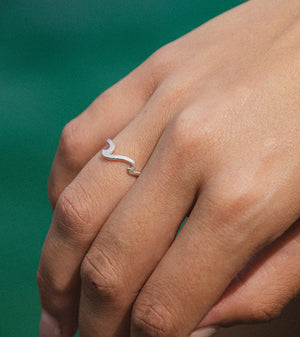 Surfer Girl Double Wave Ring